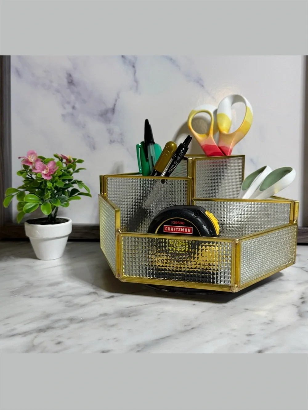 Oasis Home Multi-Comoartment Diamond Glass Spinning Organizer